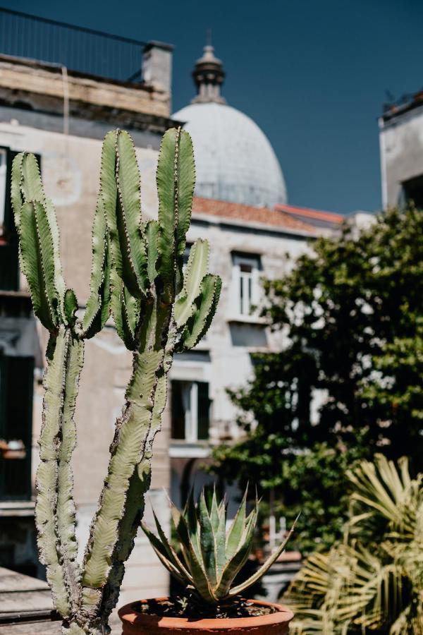 Hotel Costantinopoli 104 Neapol Zewnętrze zdjęcie